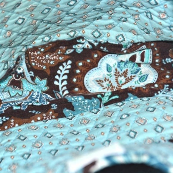 VERA BRADLEY // Paisley Print Quilted Spacious Tote Bag - Picture 9 of 10